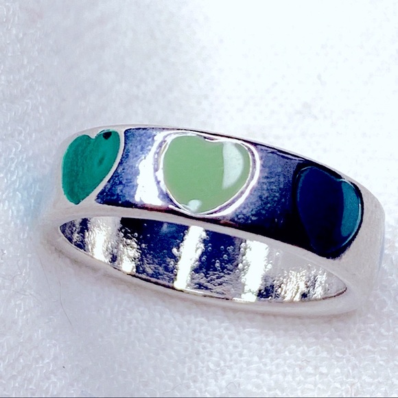 ❣️$25/3❣️ Green Hearts Enamel Sliver Plated Ring - Picture 3 of 8